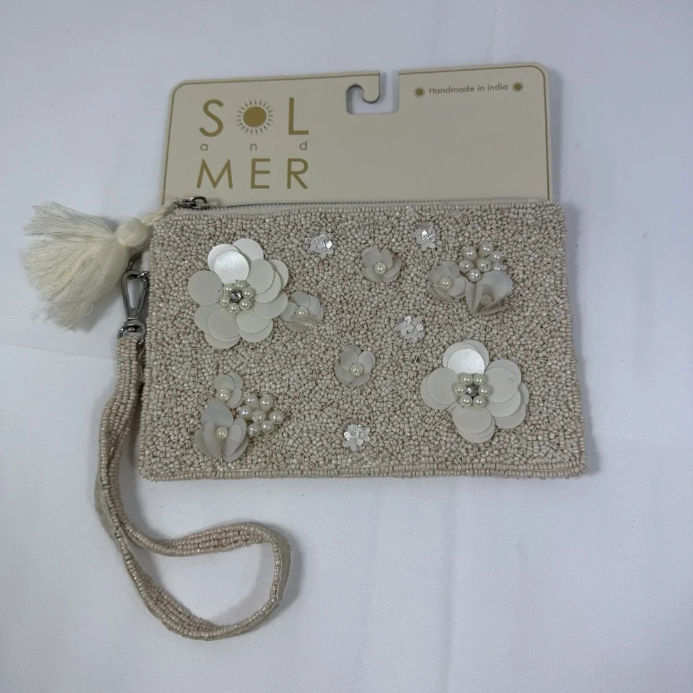 Sol And Mer Ivory Beaded Floral Wristlet Clutch Bachelorette Party Wedding‎ Glam